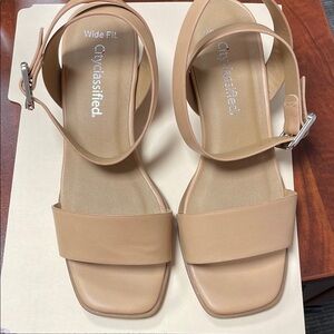 City Classified Nude Sandals 7 Wide